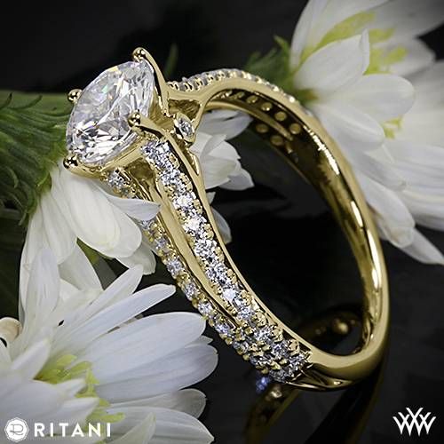 Hochzeit - 18k Yellow Gold Ritani Doppel Französisch-Set Diamond 'V' Verlobungsring