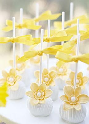 Wedding - Pretty Daffodil Cake Pops. 