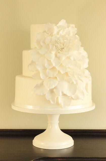 Mariage - Cakebox: Gâteau de mariage de pétale de rose