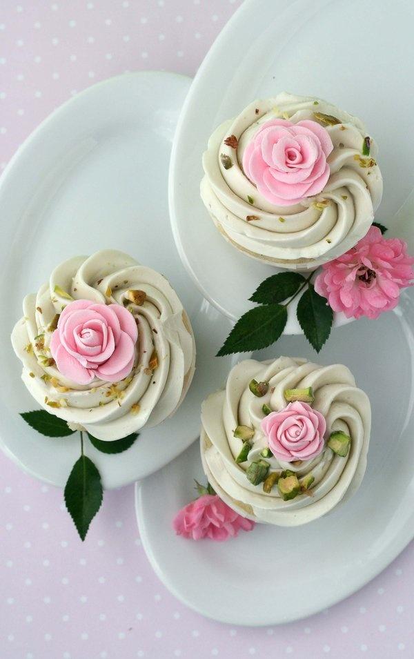 Wedding - Whisk Kid: Impulse - {Rose Cupcakes} 