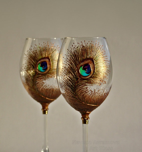 Mariage - FAIT SUR COMMANDE plumes de paon verres de vin peint à la main en cuivre, vert, turquoise, pourpre, or Ensemble De 2