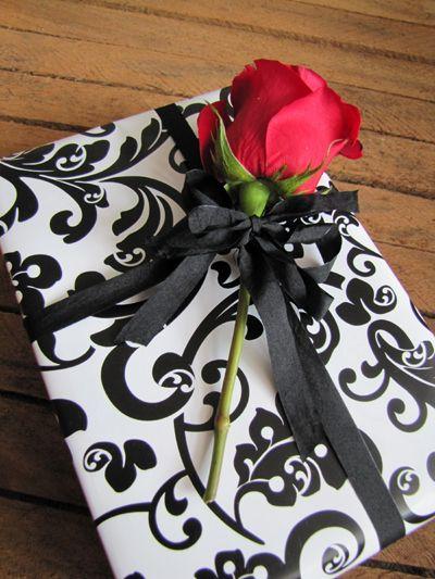 Wedding - Elegant Gift Wrap 