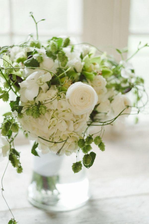 Wedding - Lovely White Centerpieces 