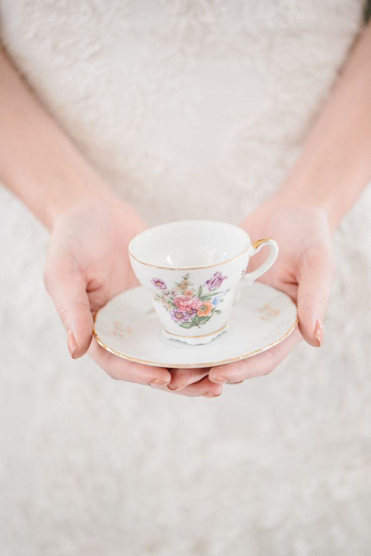 Wedding - Romantic Victorian Wedding Inspiration From Etablir   Kristen Booth