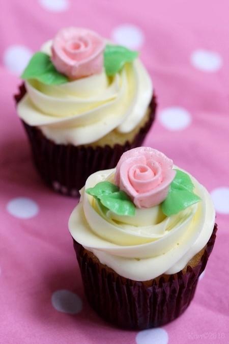 Wedding - Rose Cupcake 
