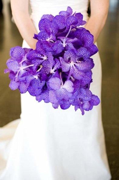 Wedding - Vanda -  Heartformed Bouquet 
