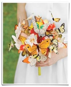 Hochzeit - Wunderlicher Schmetterling Blumenstrauß