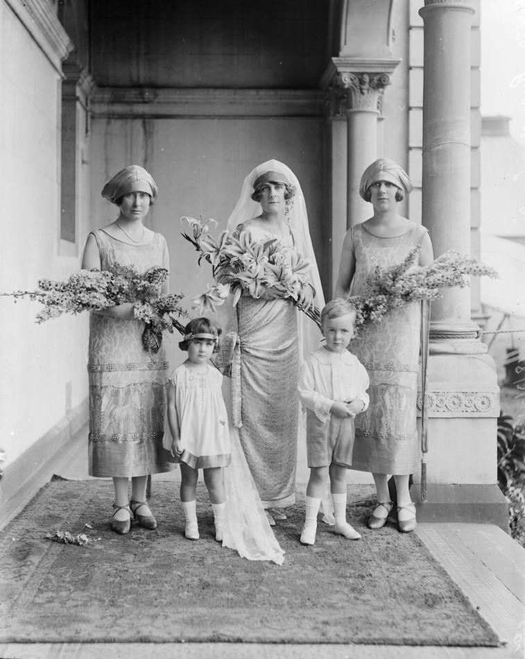 Wedding - Chic Vintage Bride - 1920s Mystery