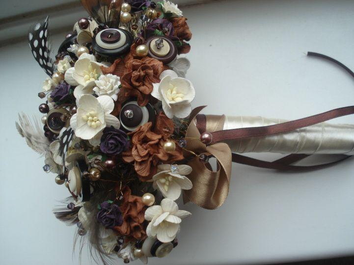 Hochzeit - DIY Ihre eigene Funky Button und Bead Blumenstrauß