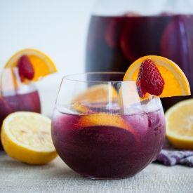 Wedding - Red Wine Sangria With Strawberries 