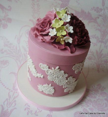 Mariage - Rose, Pivoine et dentelle gâteau