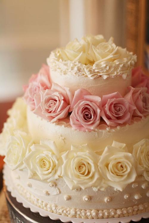 Mariage - Qui prend le gâteau.