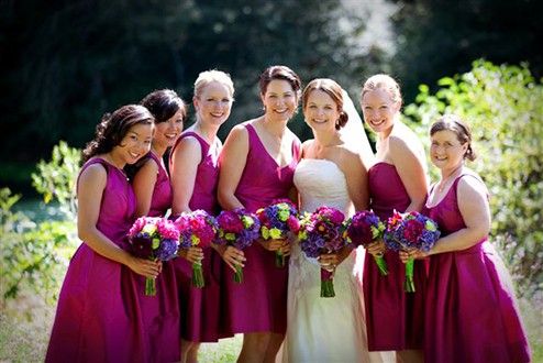زفاف - ألوان مشرقة لحفل زفاف في الهواء الطلق
