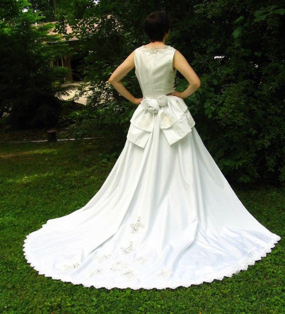 زفاف - بيئة فستان الزفاف مع قطار للانفصال، Upcycled تشكيلها ثوب الزفاف، الحديث 6 الحجم والصغيرة