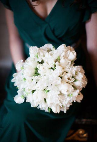 Hochzeit - REVEL: Winter White Bouquet