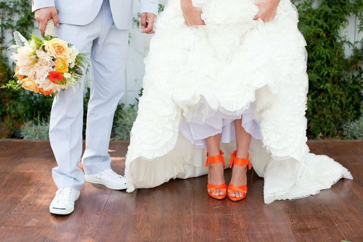Hochzeit - Neon-orange Hochzeits-Schuhe!