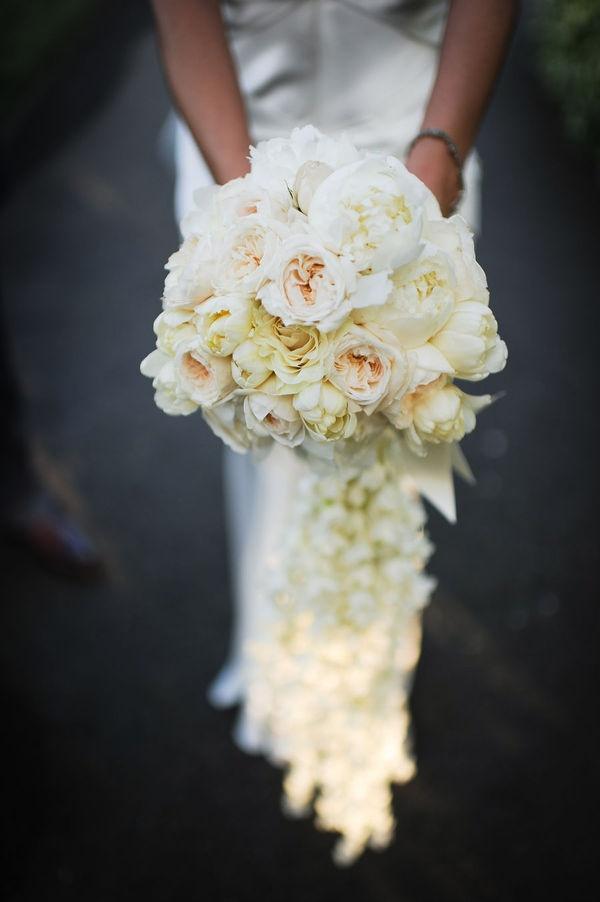 Hochzeit - Cascading Bouquet