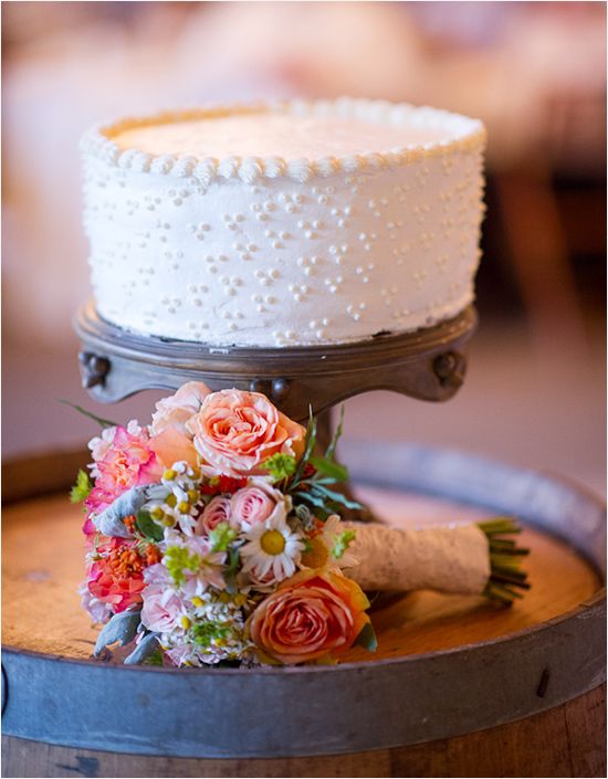 Wedding - That Takes The Cake.