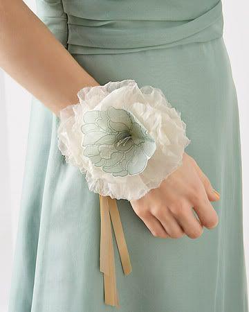 Wedding - Weddings - Vintage Flowers, Bows & Garters