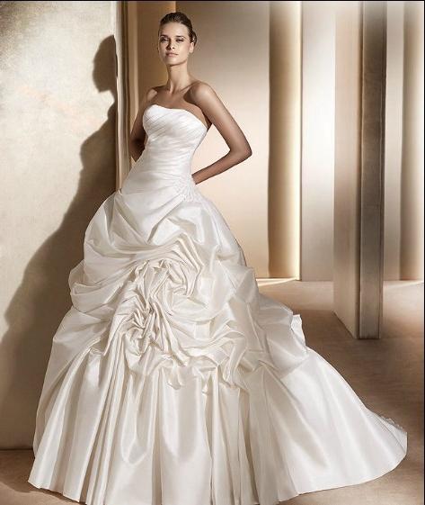 Hochzeit - Strapless Chapel Train Ball Gown Satin Wedding Dress(WD0083)