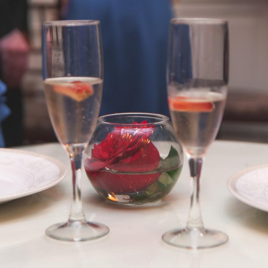 زفاف - الشمبانيا الورود
