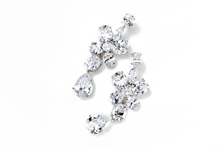 زفاف - Floral inspired oval & pearl cut dangle earring