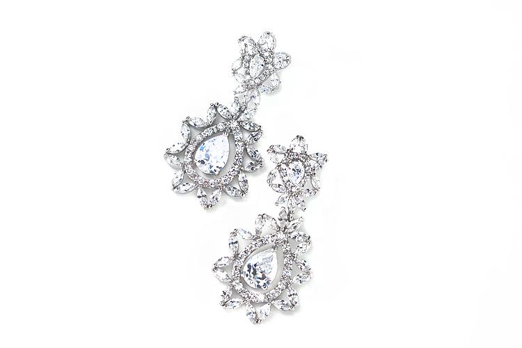 زفاف - Lacy design dangle earring