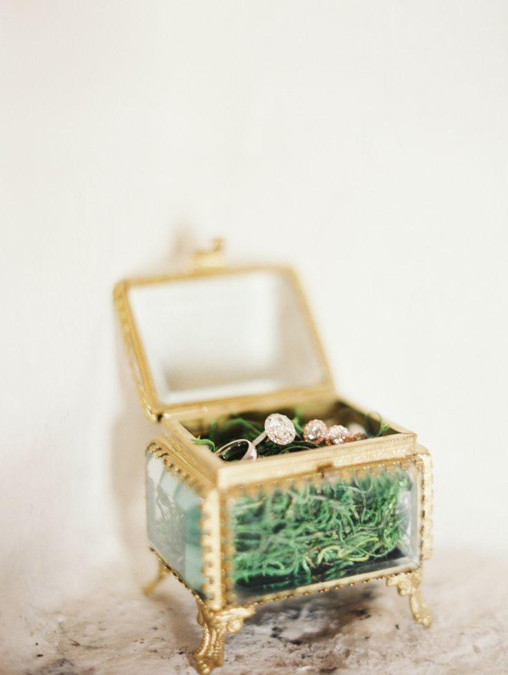 زفاف - 0 • ● ♥ صندوق مجوهرات 0 • ● ♥