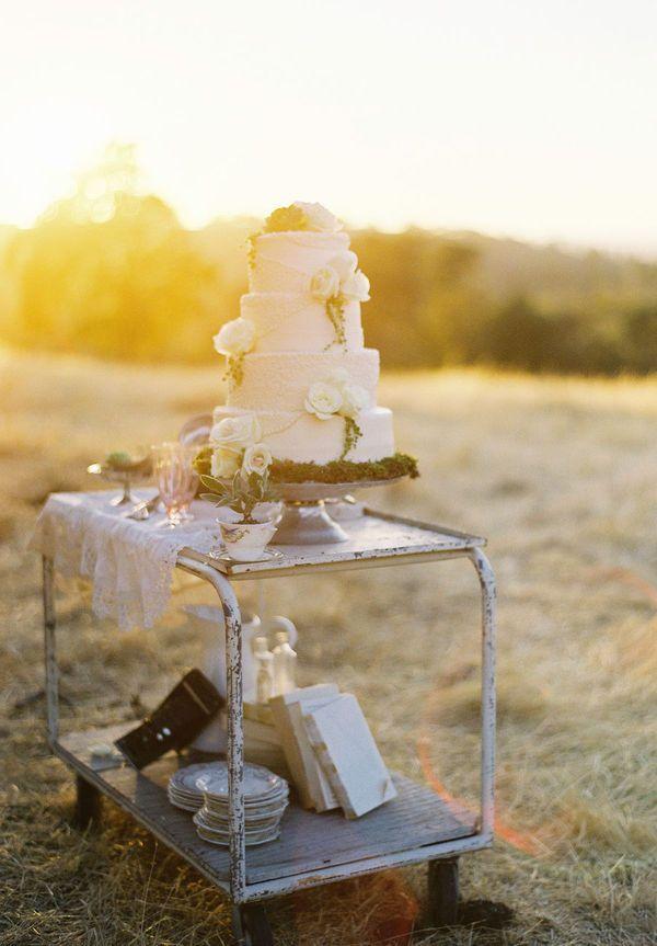 زفاف - جدول حفلات الزفاف كعكة