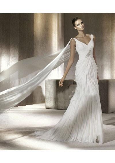 Hochzeit - Tulle Strapless Straight Neckline Lace Bust Ball Gown Draped Skirt With Lace Applique And Chapel Train 2012 Wedding Dress WD0886