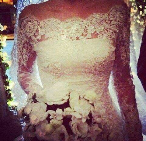 Wedding - Lovely Lace Wedding...