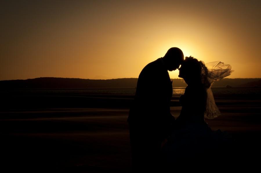 Hochzeit - Sonnenuntergang Kuss