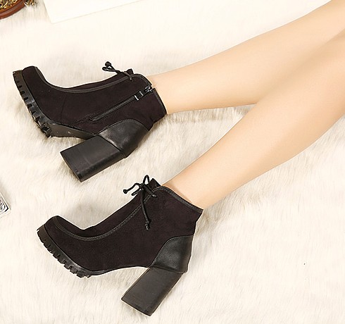 Свадьба - Korean Style Color Block Thin Heels Short Boot Black BT0364