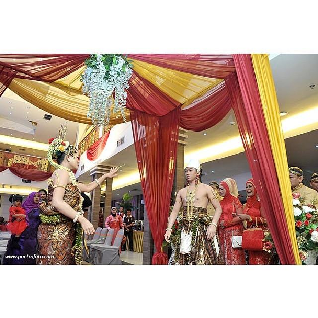 Mariage - Prosesi Panggih # javanesewedding # # javawedding weddingceremony Mryna & Rudy # mariage à Banjarmasin Kalimantan Selatan