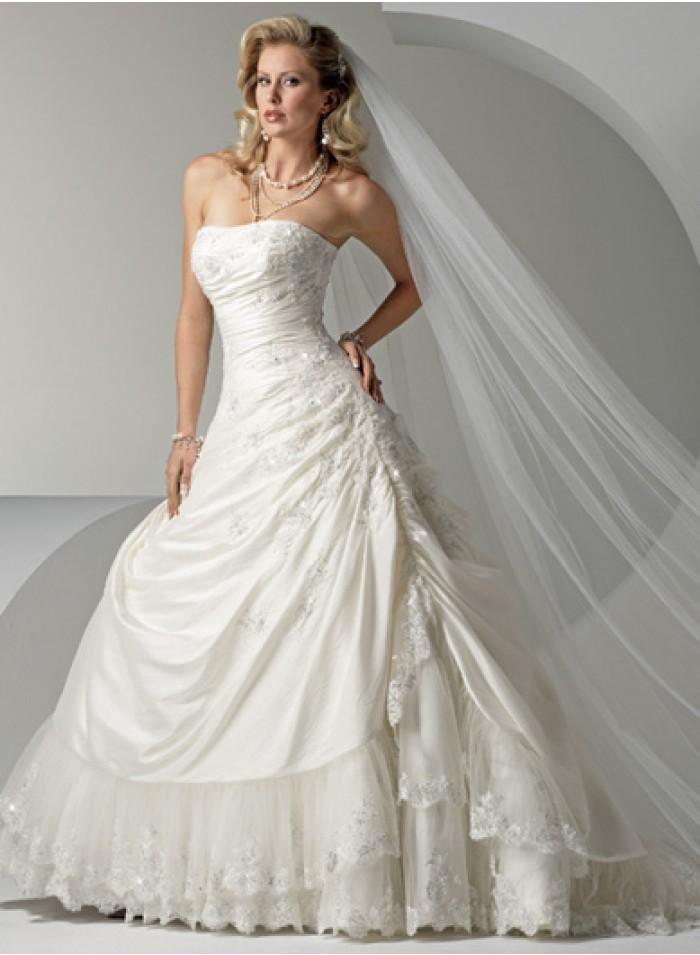 زفاف - A-line Strapless Sleeveless Appliques/Ruching/Beading Empire Cathedral train Satin/Lace Wedding Dresses WE2645