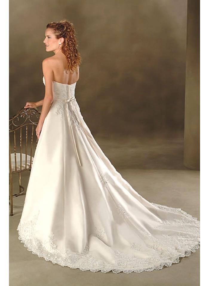 Свадьба - A-line Strapless Embroidery Empire Sweep-train Floor-length Wedding Dresses WE1630