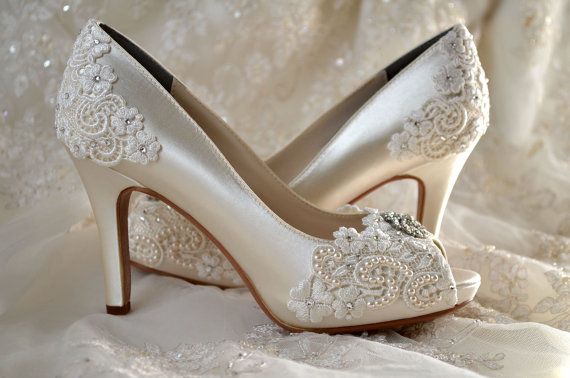 صور أحذية عروس قمة في الشيااااكة والروووعة