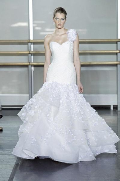 Hochzeit - Ein Schultergurt Brautkleider Inspiration