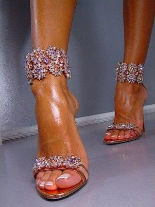 Hochzeit - Hochzeiten-Braut-Schuhe