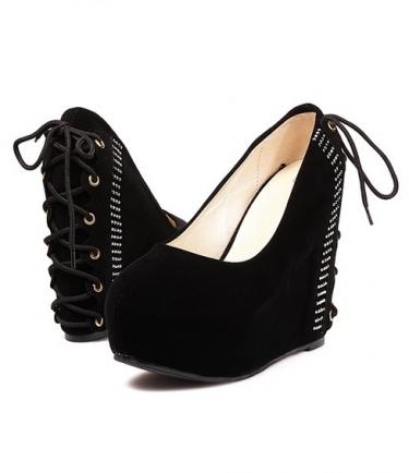 Hochzeit - New Style Rivet Embellished Platform Heels Shoes Black Black W0051