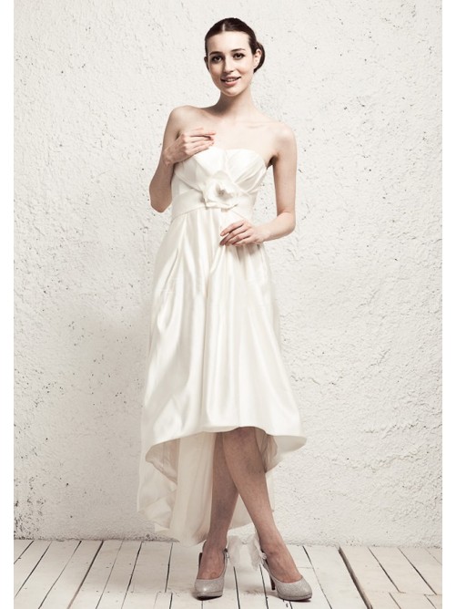 Mariage - A-line Strapless Empire Satin Party Dresses