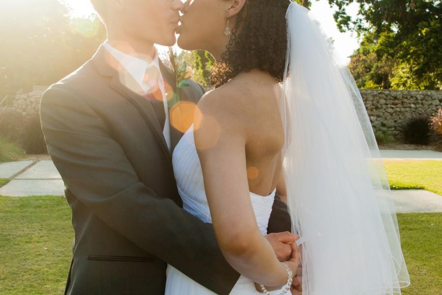 Wedding - Sarah + Thad Kiss