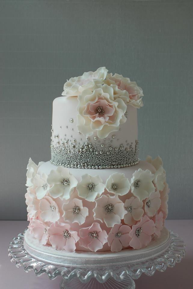 Wedding - Beads and flowers cakes