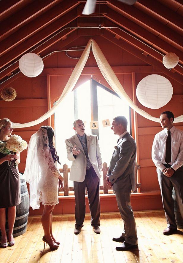 زفاف - كايسي وجوش الميزانية بليس الزفاف في Showalters العقارية