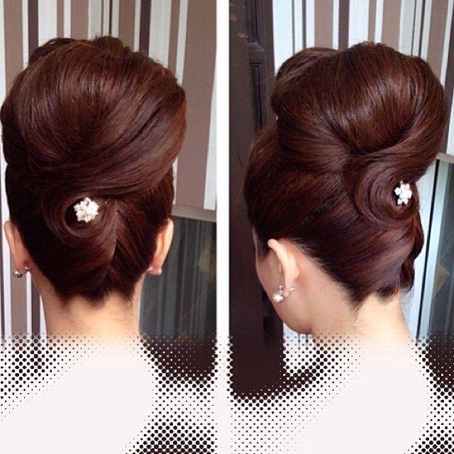 Wedding - A Bride's Bridal Hair