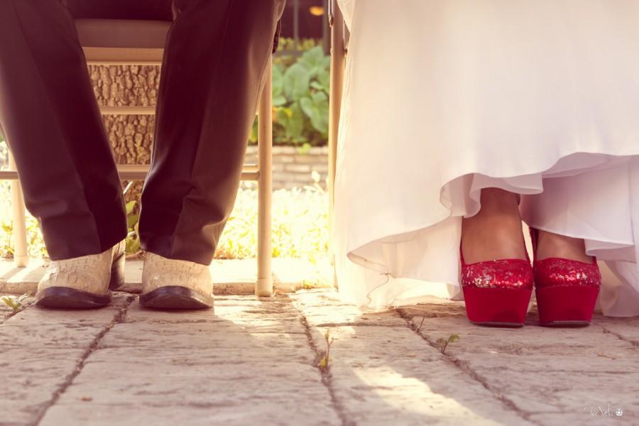 زفاف - أقدام سعيدة