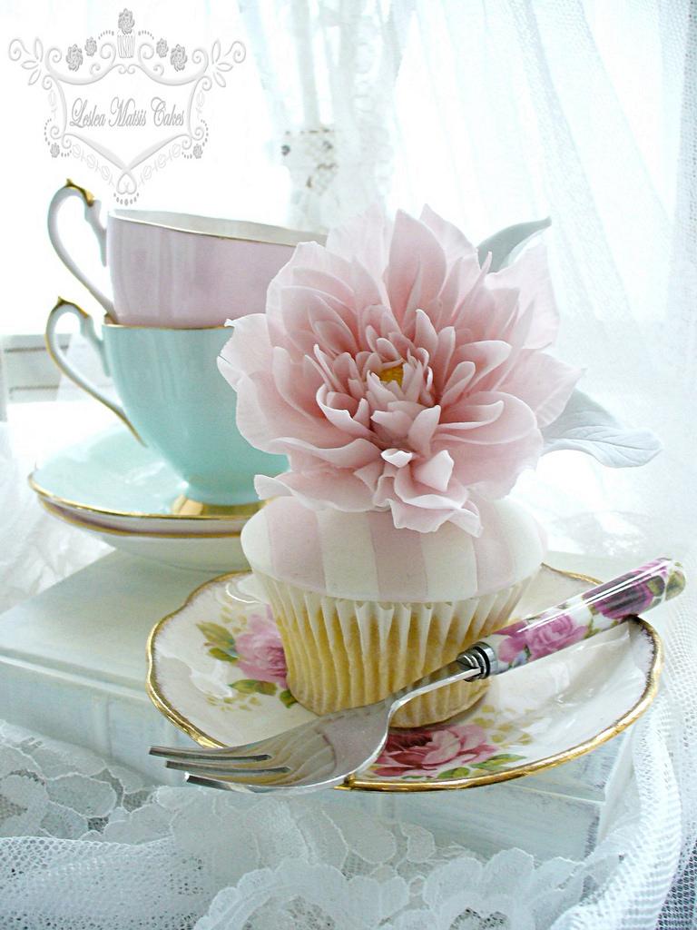Wedding - Dahlia Cupcake for wedding occasion