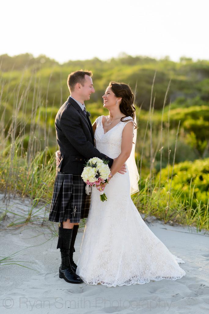 Wedding - Happy Couple At The Ocean Club - Check Out The Kilt!
