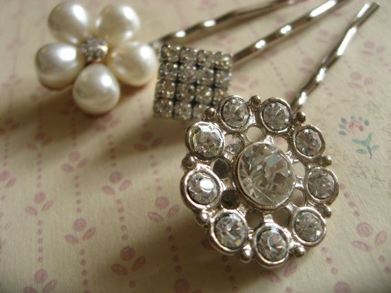 Wedding - Lovely Sparkle Flower Rhinestone Crystals Swarovski Pearls Wedding Bridal Dress Hair Clips