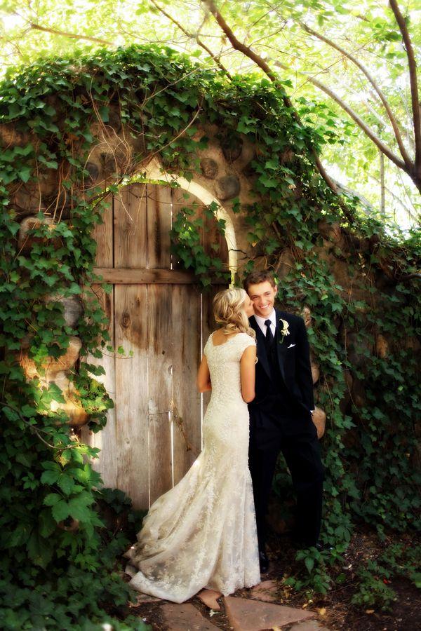 زفاف - الكلاسيكية خمر أحمر الخدود والعاج الزفاف من الفلفل نيكس التصوير